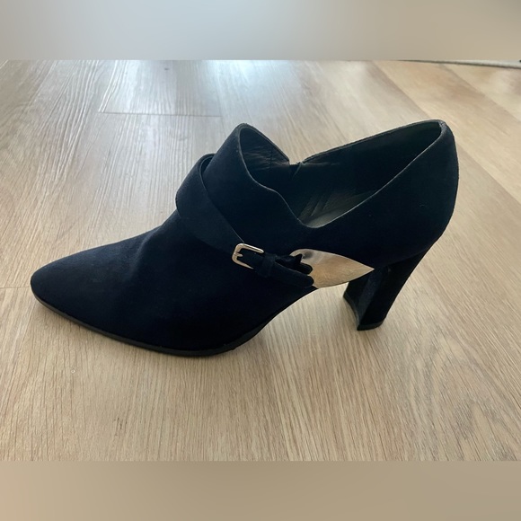 Stuart Weiztman Navy Suede Chunky Heel - Picture 3 of 6